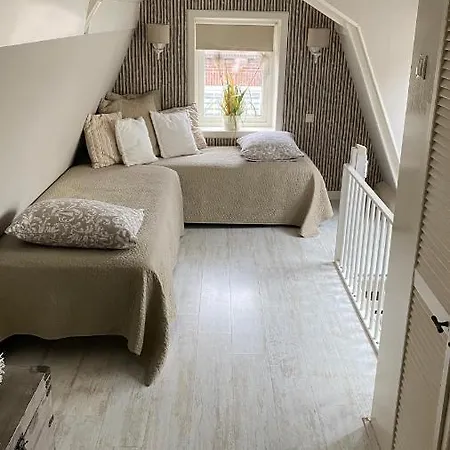 Lilo S Place *